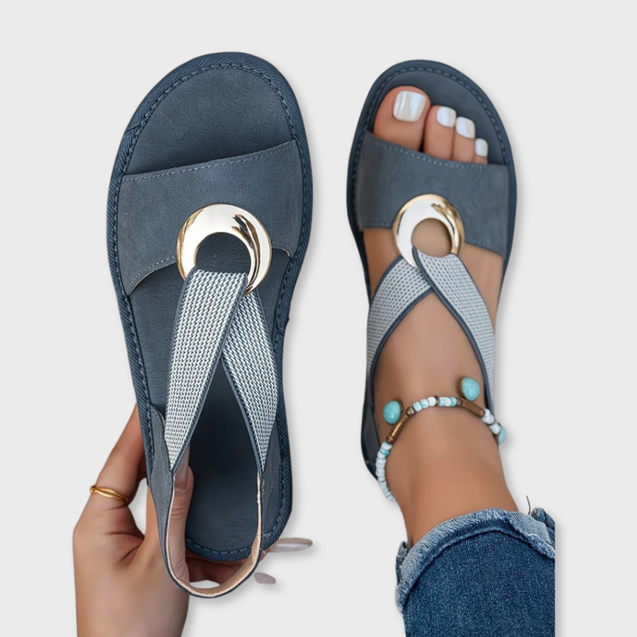 Stella - Flat Sandals With Metal Buckle