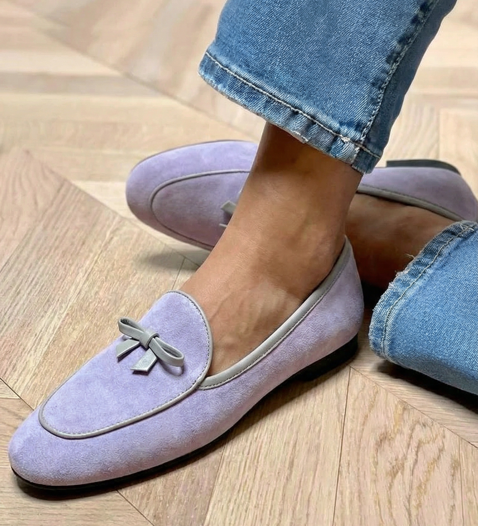 Penelope | Elegant Flat Shoe with Bow
