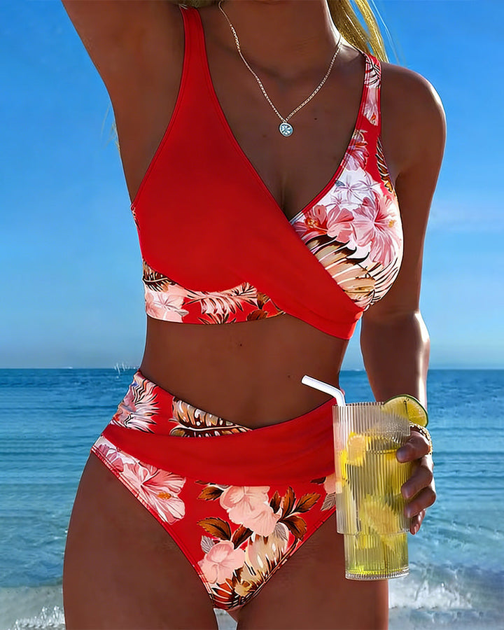 Lorraine - Bikini with Contrasting Floral Print and Slit