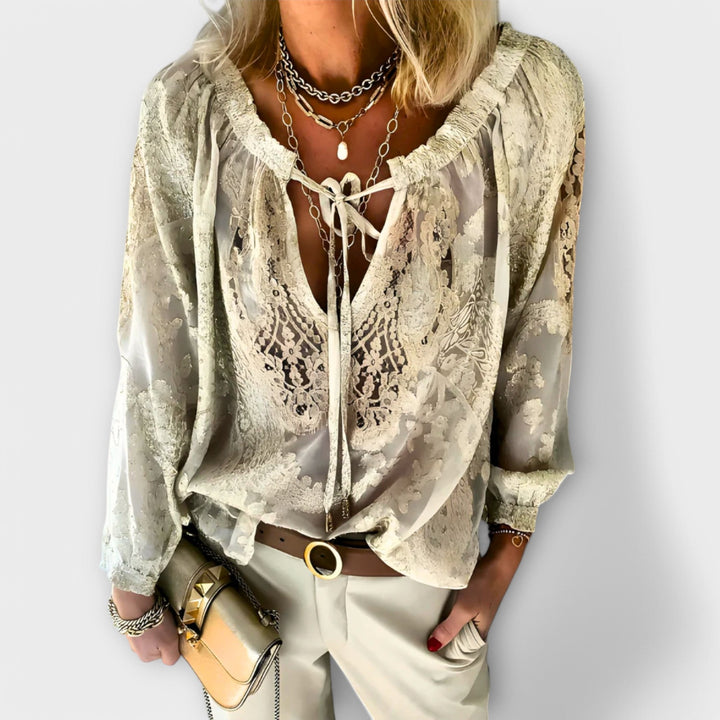 Brunetta - Sophisticated Blouse