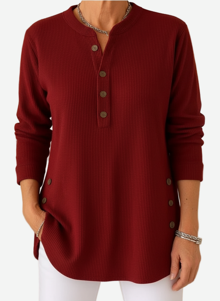 Taisie - Comfortable Sweater