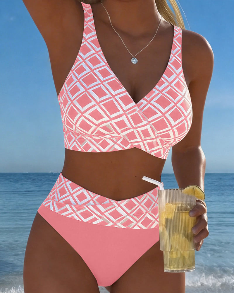 Sydney - Two-Piece Bikini with Cut-Out Bra and Diamond Pattern