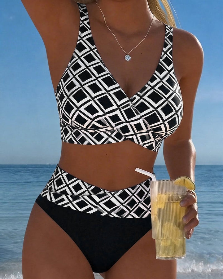 Sydney - Two-Piece Bikini with Cut-Out Bra and Diamond Pattern
