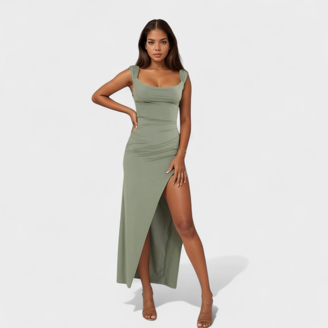 Sarela - Long Dress with Open Back