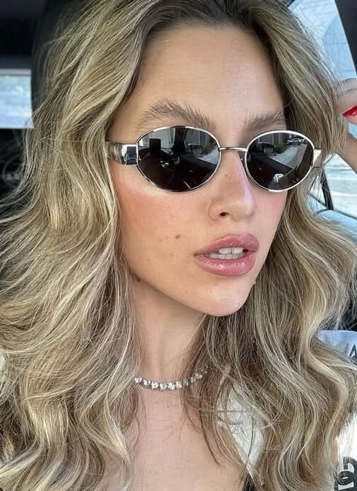 Zariyah - Stylish Sunglasses