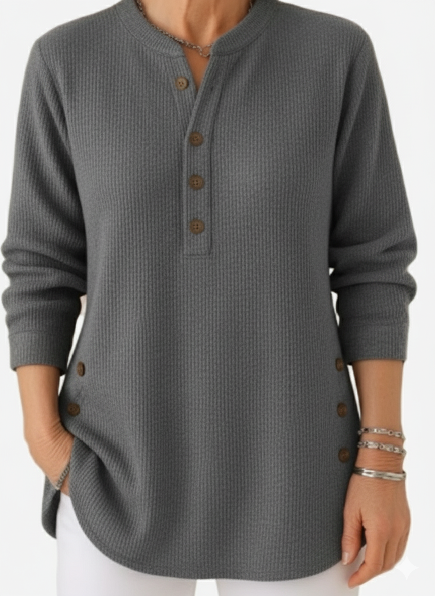 Taisie - Comfortable Sweater