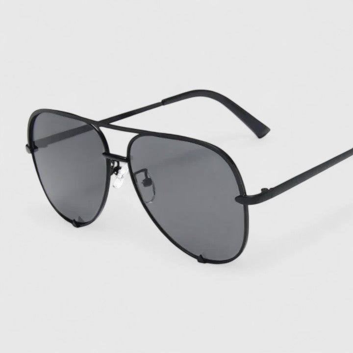Tynzlee - Elegant Sunglasses