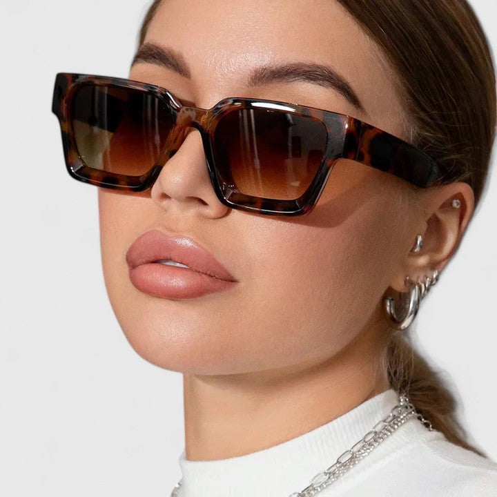 Izadora - Elegant Sunglasses