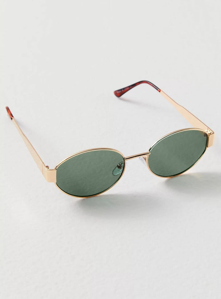 Zariyah - Stylish Sunglasses