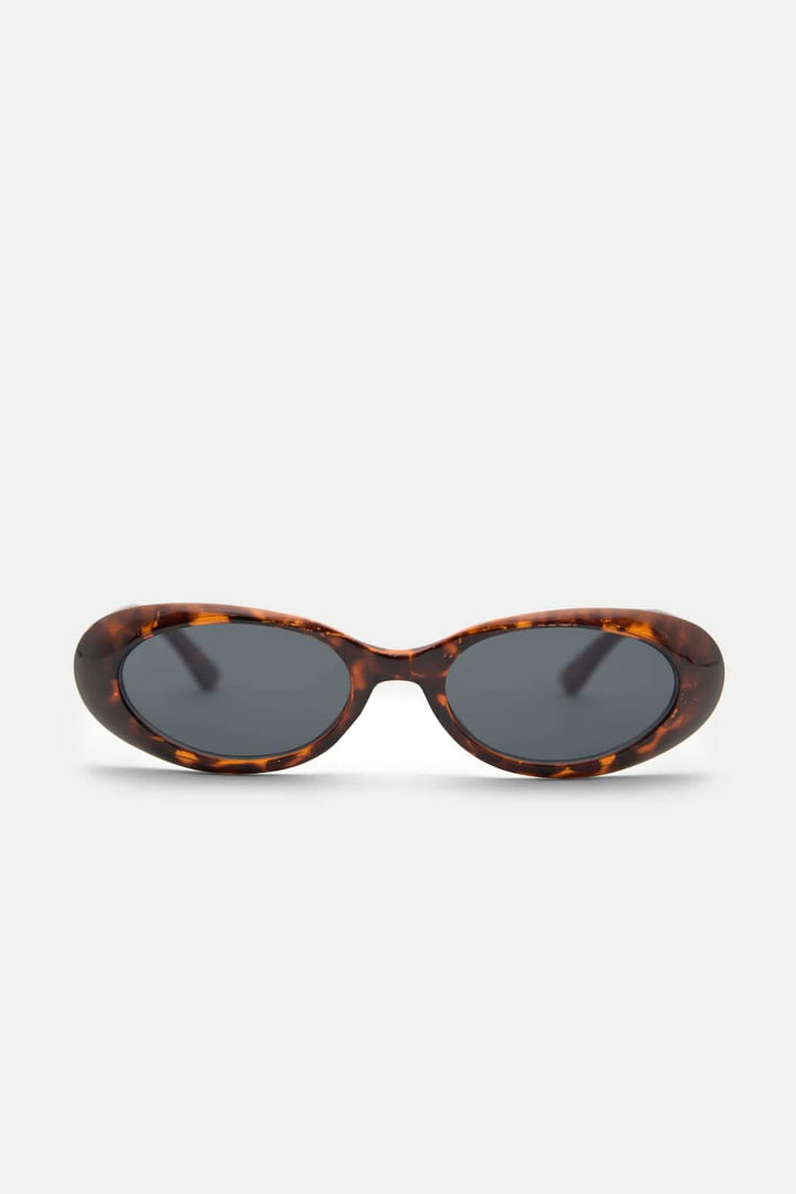 Kaelani - Elegant Sunglasses