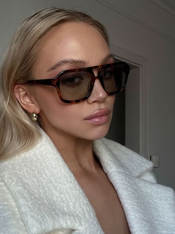 Jaslynn - Elegant Sunglasses