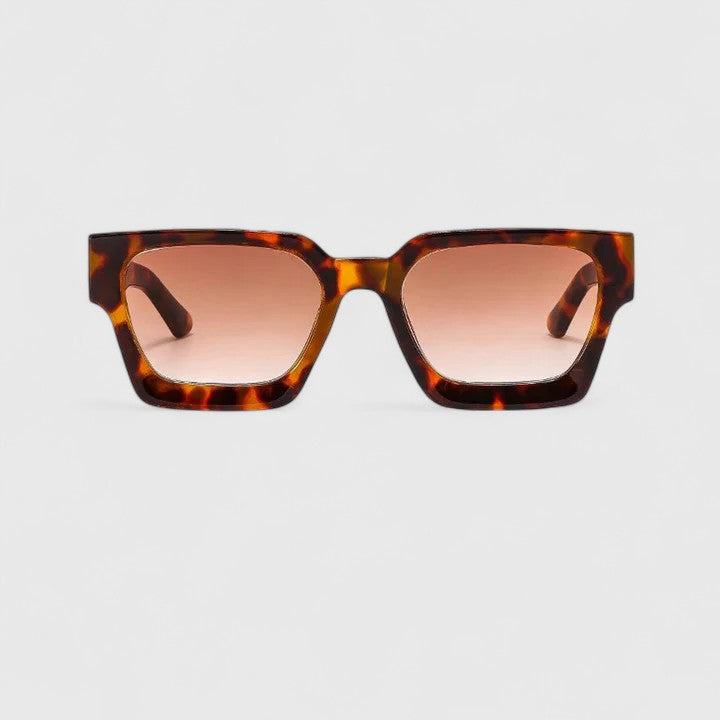 Izadora - Elegant Sunglasses