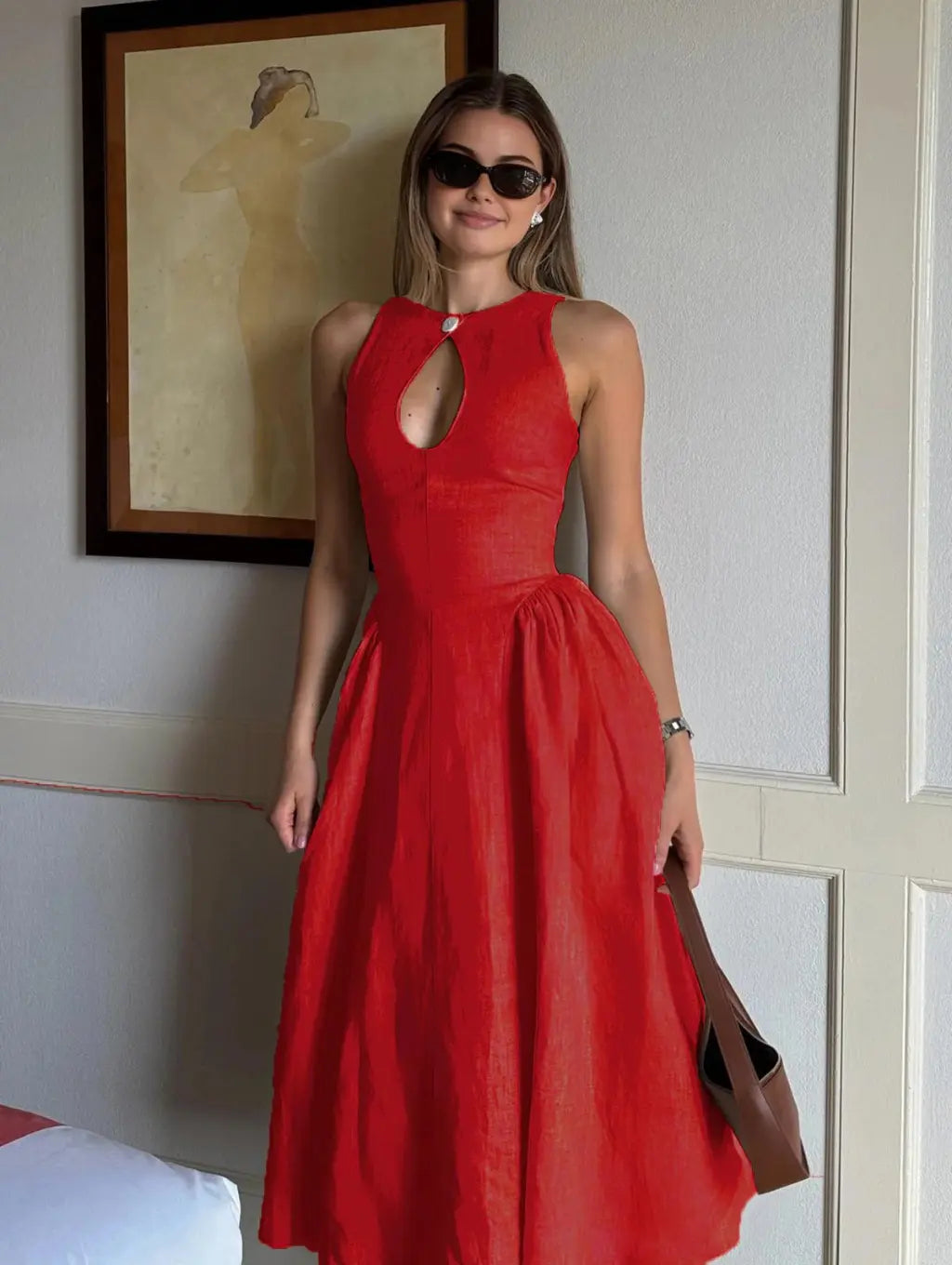 Sara - Elegant Midi Dress