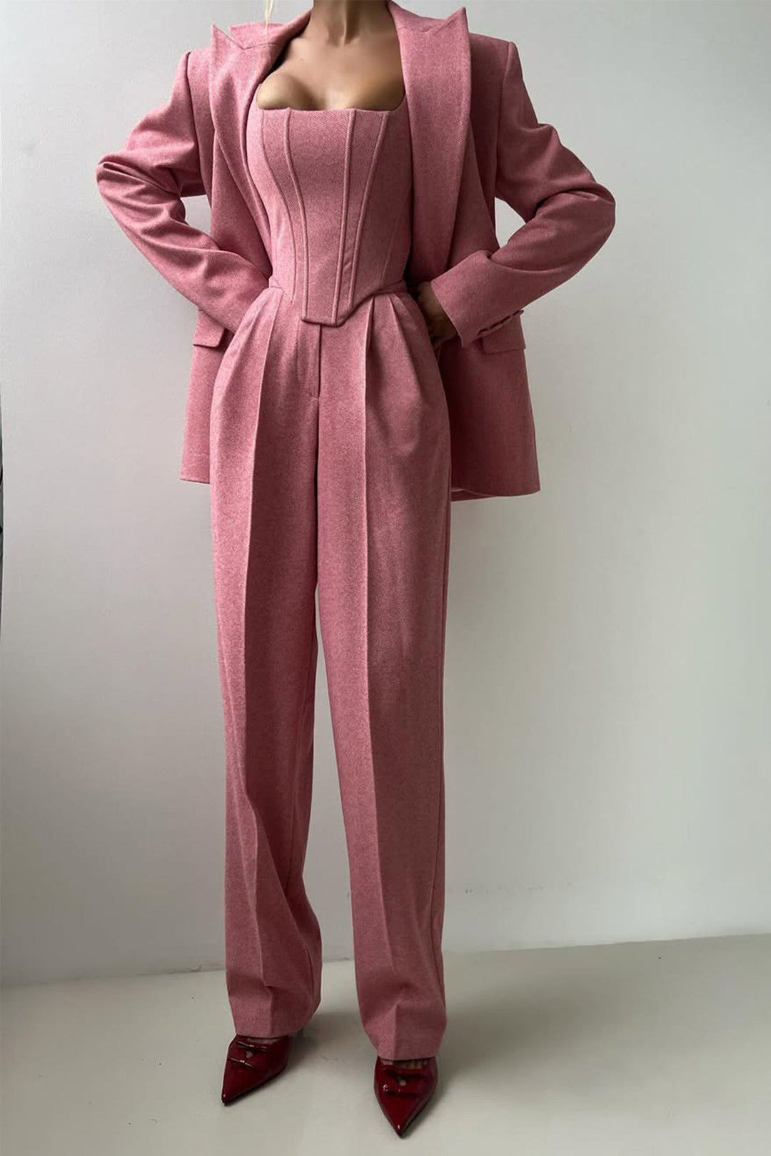 Elegance - Three-Piece Set