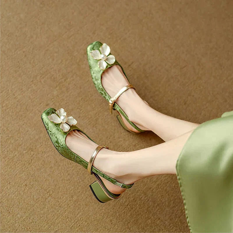 Chloe | Vintage Block-Heel Pumps