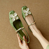 Chloe | Vintage Block-Heel Pumps