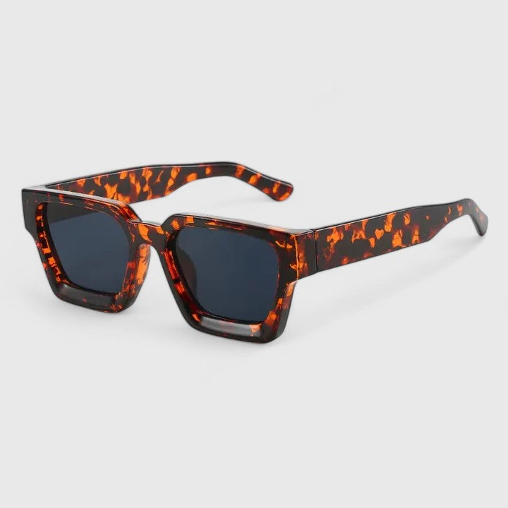 Izadora - Elegant Sunglasses