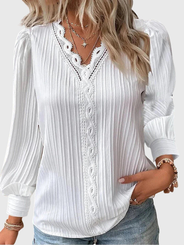 Andrea - Elegant Pullover Blouse