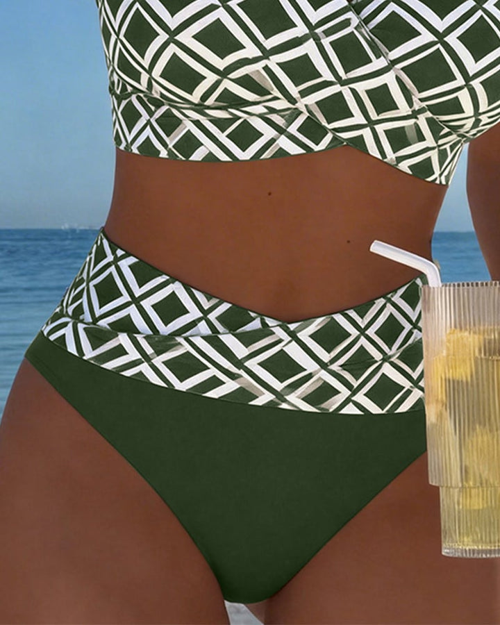 Sydney - Two-Piece Bikini with Cut-Out Bra and Diamond Pattern
