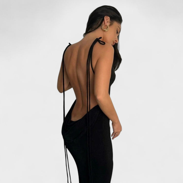 Luna - The dress that celebrates curves