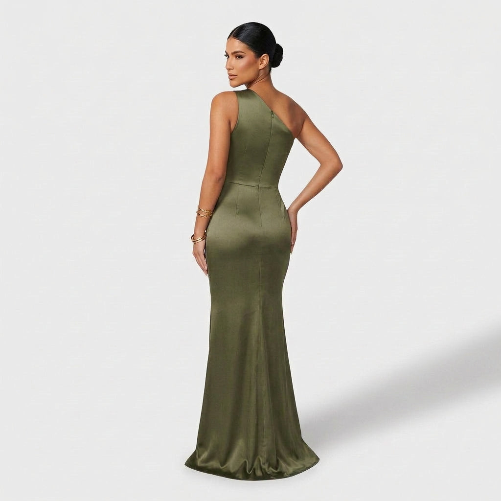 Carla - Elegant Maxi Dress