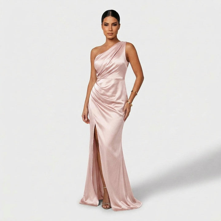 Carla - Elegant Maxi Dress