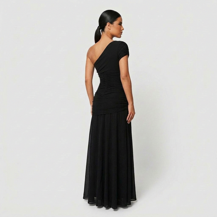 Anne - Elegant Maxi Dress
